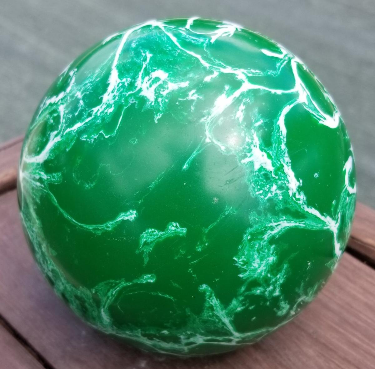 Green_White_Joe Bocce Balls_2